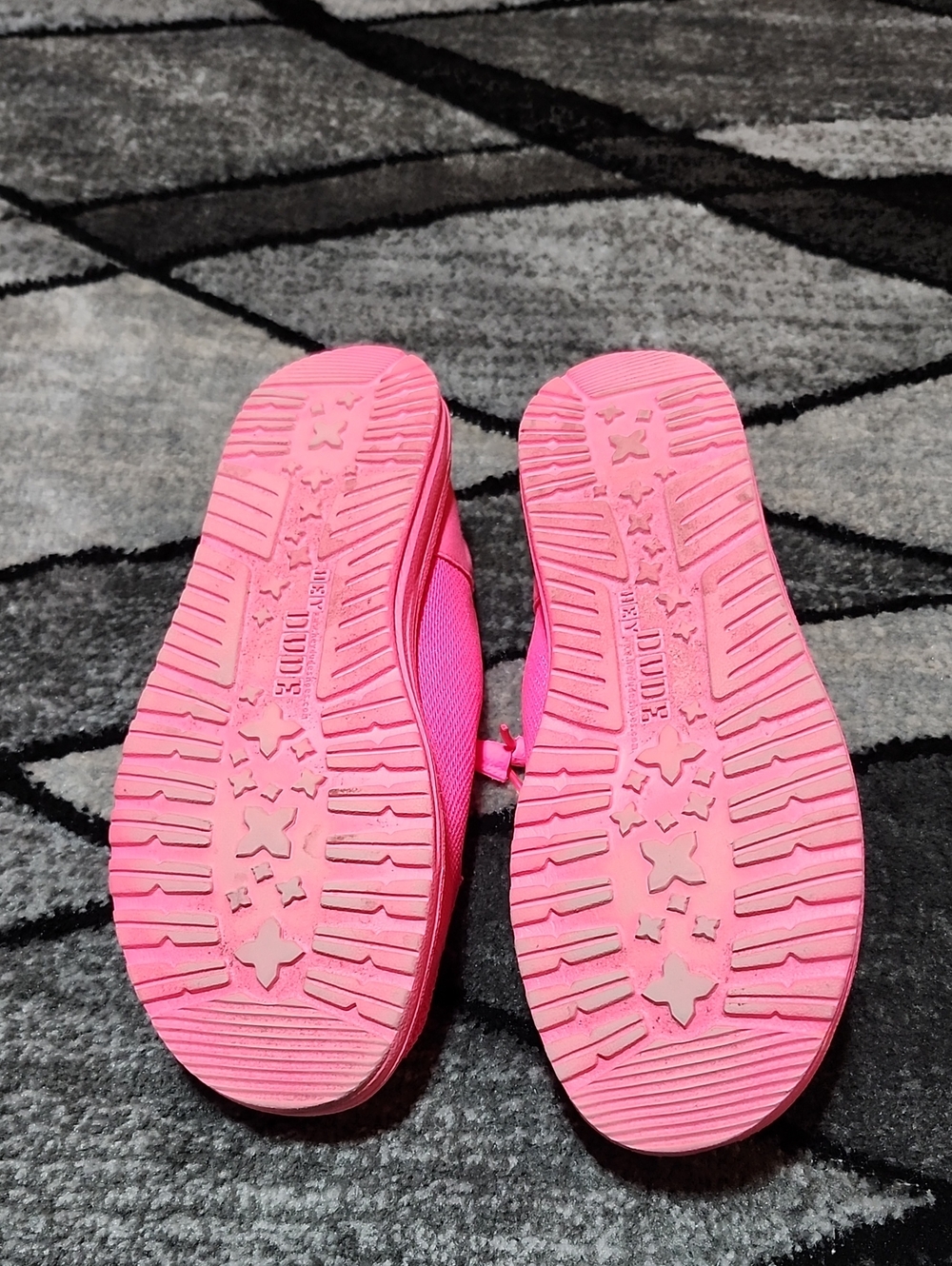 HEY DUDE WENDY FUNK MONO NEON/ELECTRIC PINK SLIP-ON LOAFER SHOES - Picture 9 of 12